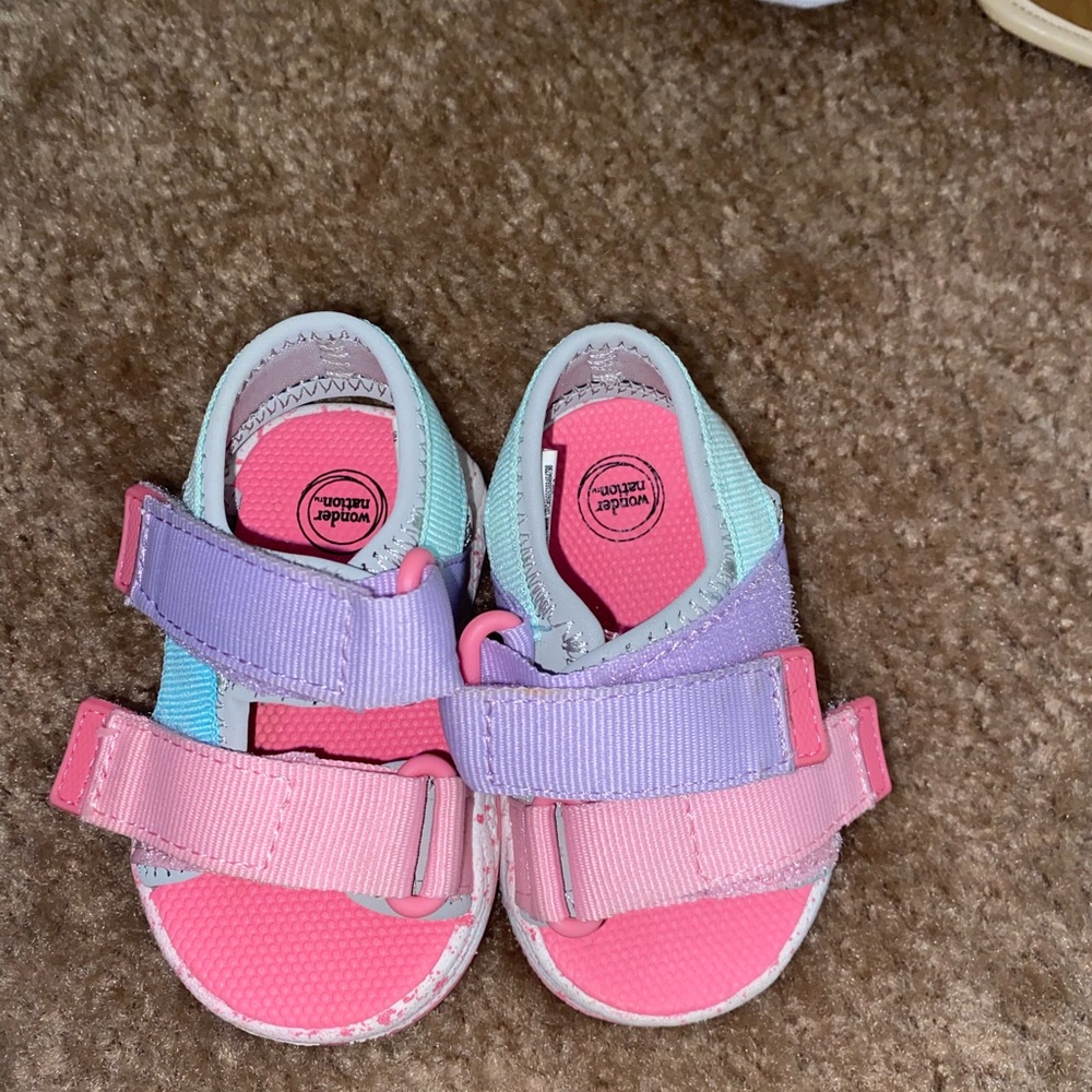 5 pairs of infant girl shoes